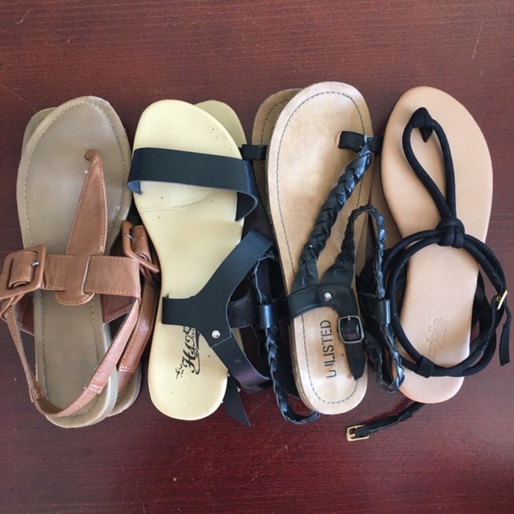4 Pairs Of Sandals For 1